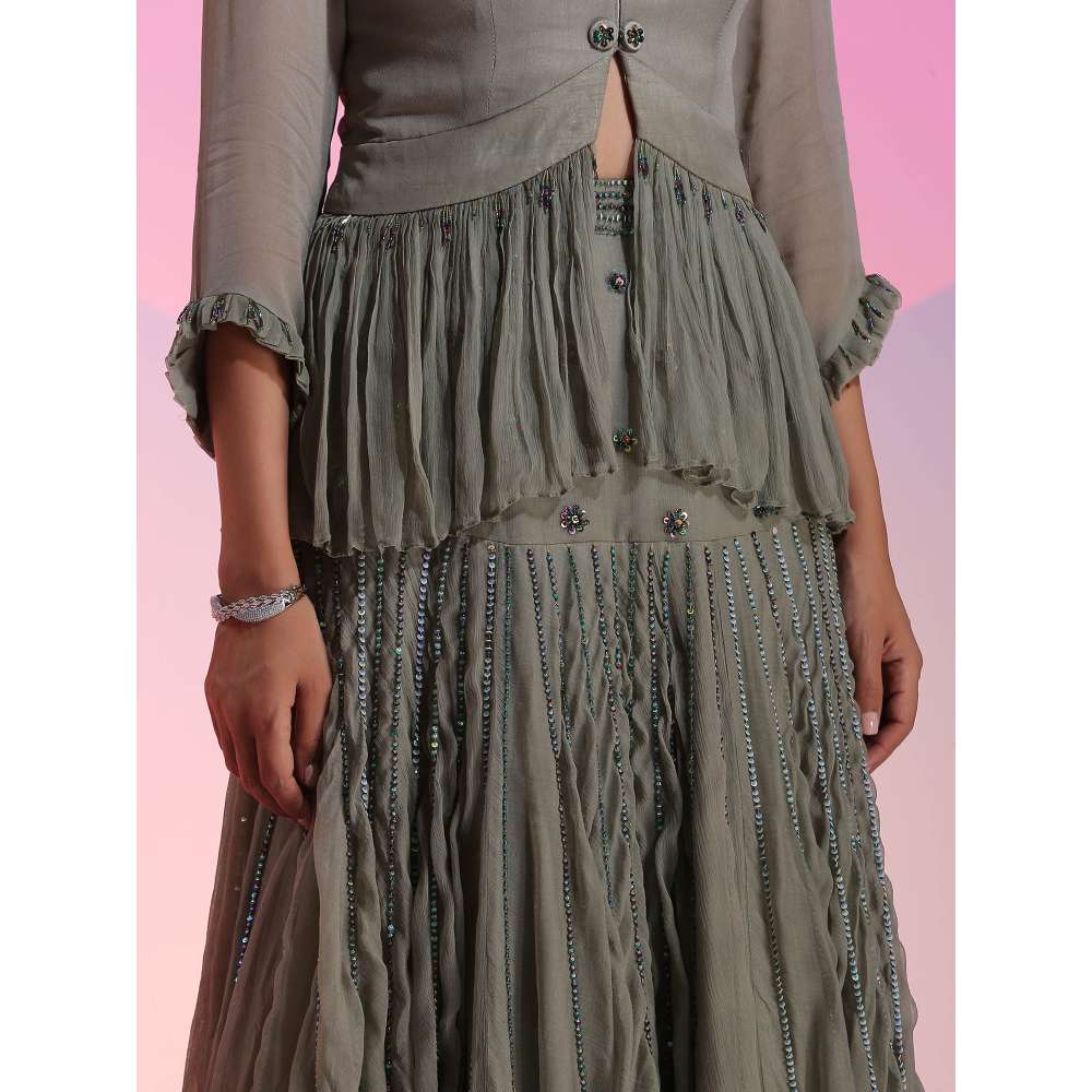 Kudi Pataka Designs Faiz og Grey Sequined Top and Skirt (Set of 2)
