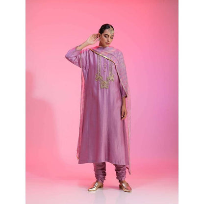 Kudi Pataka Designs Lajjo-li Mauve Kurta With Chudidar & Dupatta (Set of 3)