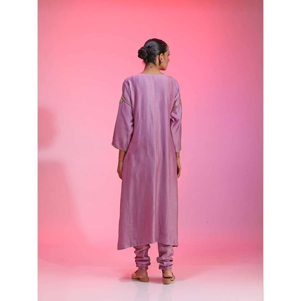 Kudi Pataka Designs Lajjo-li Mauve Kurta With Chudidar & Dupatta (Set of 3)