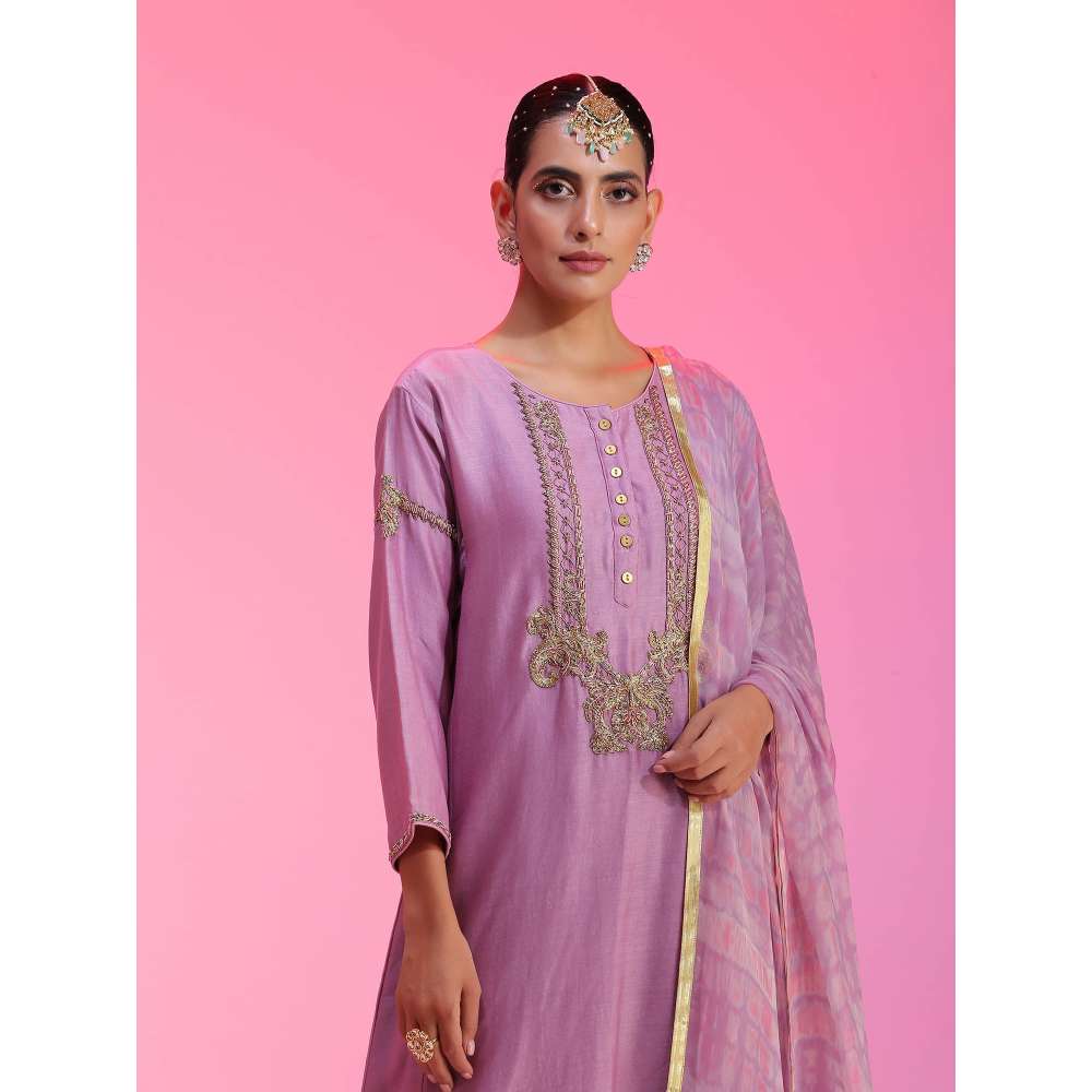 Kudi Pataka Designs Lajjo-li Mauve Kurta With Chudidar & Dupatta (Set of 3)
