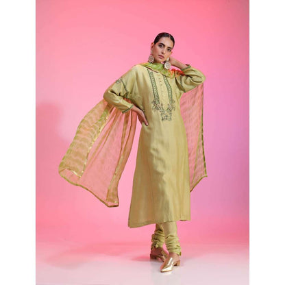 Kudi Pataka Designs Lajjo-yg Green Kurta With Chudidar & Dupatta (Set of 3)