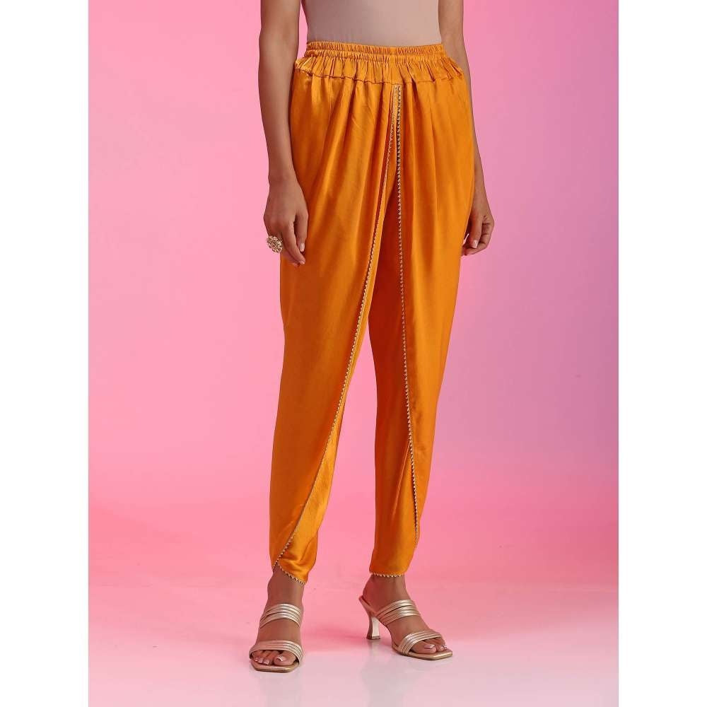 Kudi Pataka Designs Kamaya White Kurti With Dhoti & Dupatta (Set of 3)