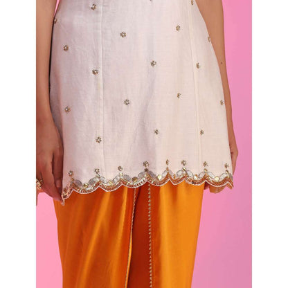 Kudi Pataka Designs Kamaya White Kurti With Dhoti & Dupatta (Set of 3)