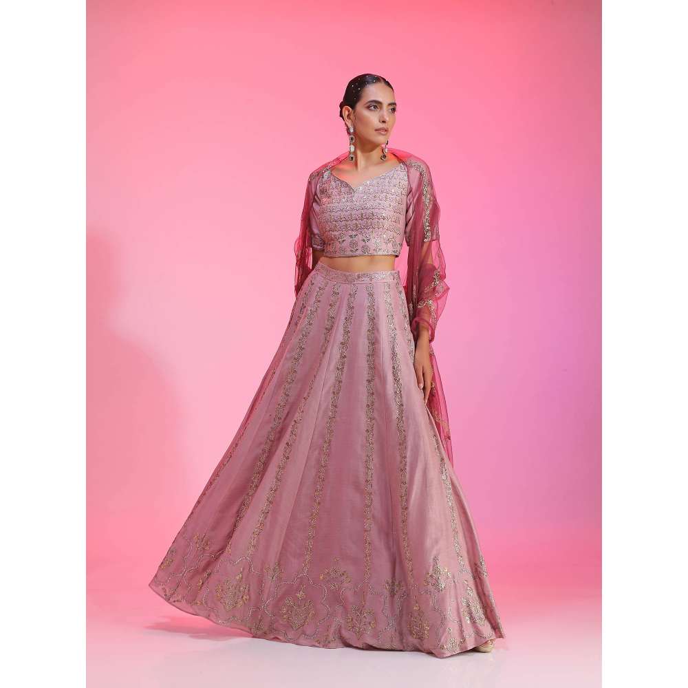 Kudi Pataka Designs Aafreen Mauve Classic Lehenga With Choli & Dupatta (Set of 3)