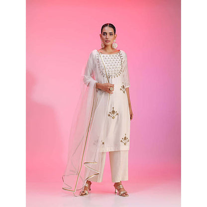Kudi Pataka Designs Begam/Iv Kurta with Pant and Dupatta