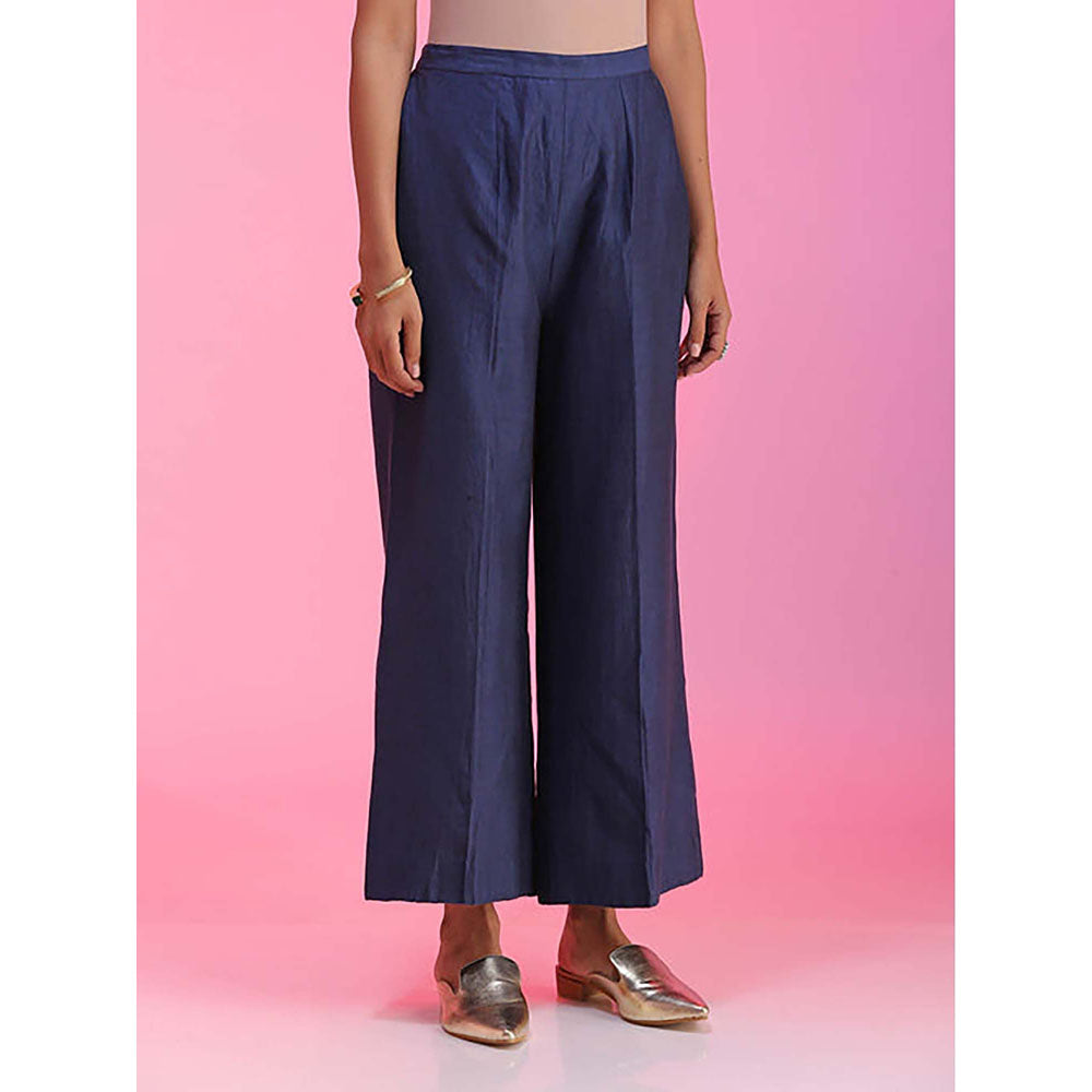 Kudi Pataka Designs Begam/Na Kurta with Pant and Dupatta