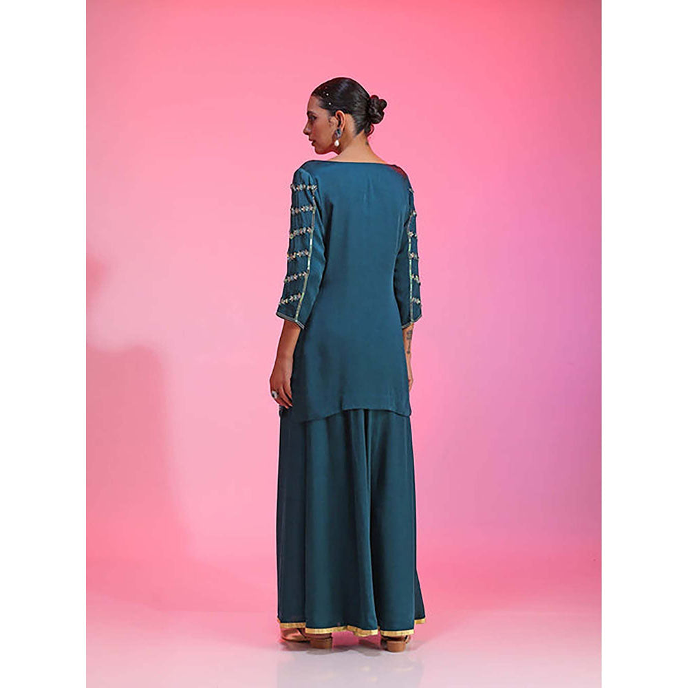 Kudi Pataka Designs Dhaaree/Te Kurta with Palazzo and Dupatta