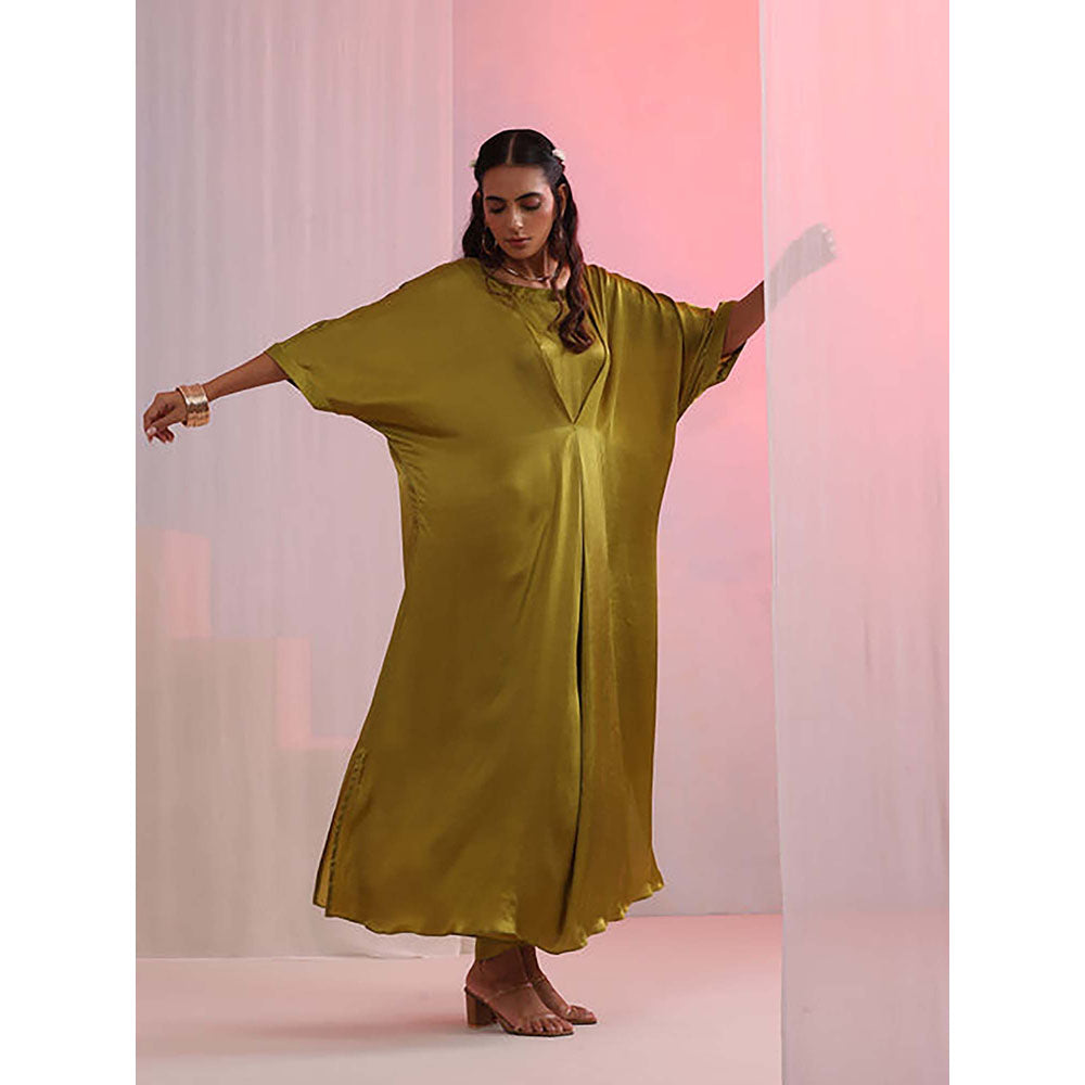 Kudi Pataka Designs Mehndi Kaftan with Pants