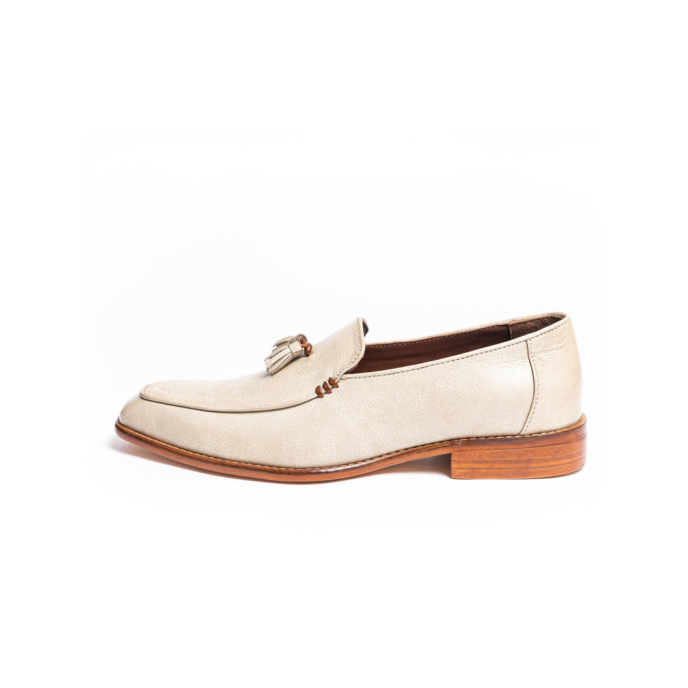 Kavith Sainaani Cream Tassel Juttis