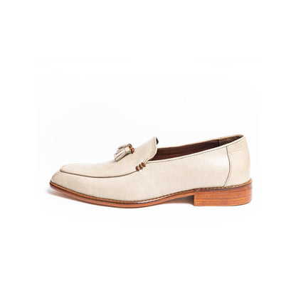 Kavith Sainaani Cream Tassel Juttis
