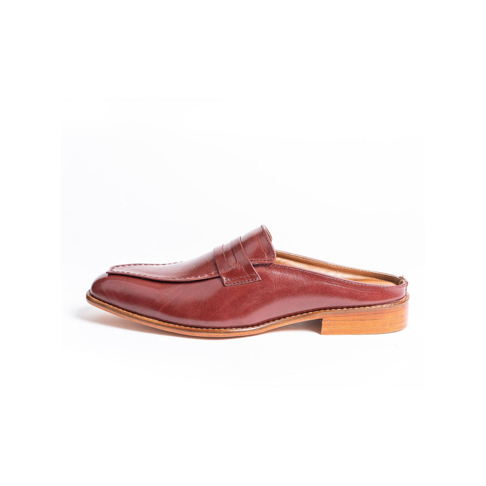 Kavith Sainaani Red Square Toe Mules