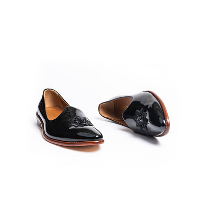 Kavith Sainaani Patent Leather Embroidered Jutti