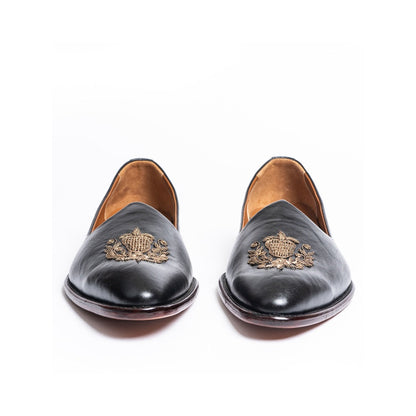 Kavith Sainaani Black Leather Embroidered Jutti