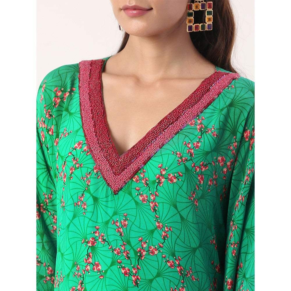 Label Nitika Green Printed Kaftan with Slip (Set of 2)