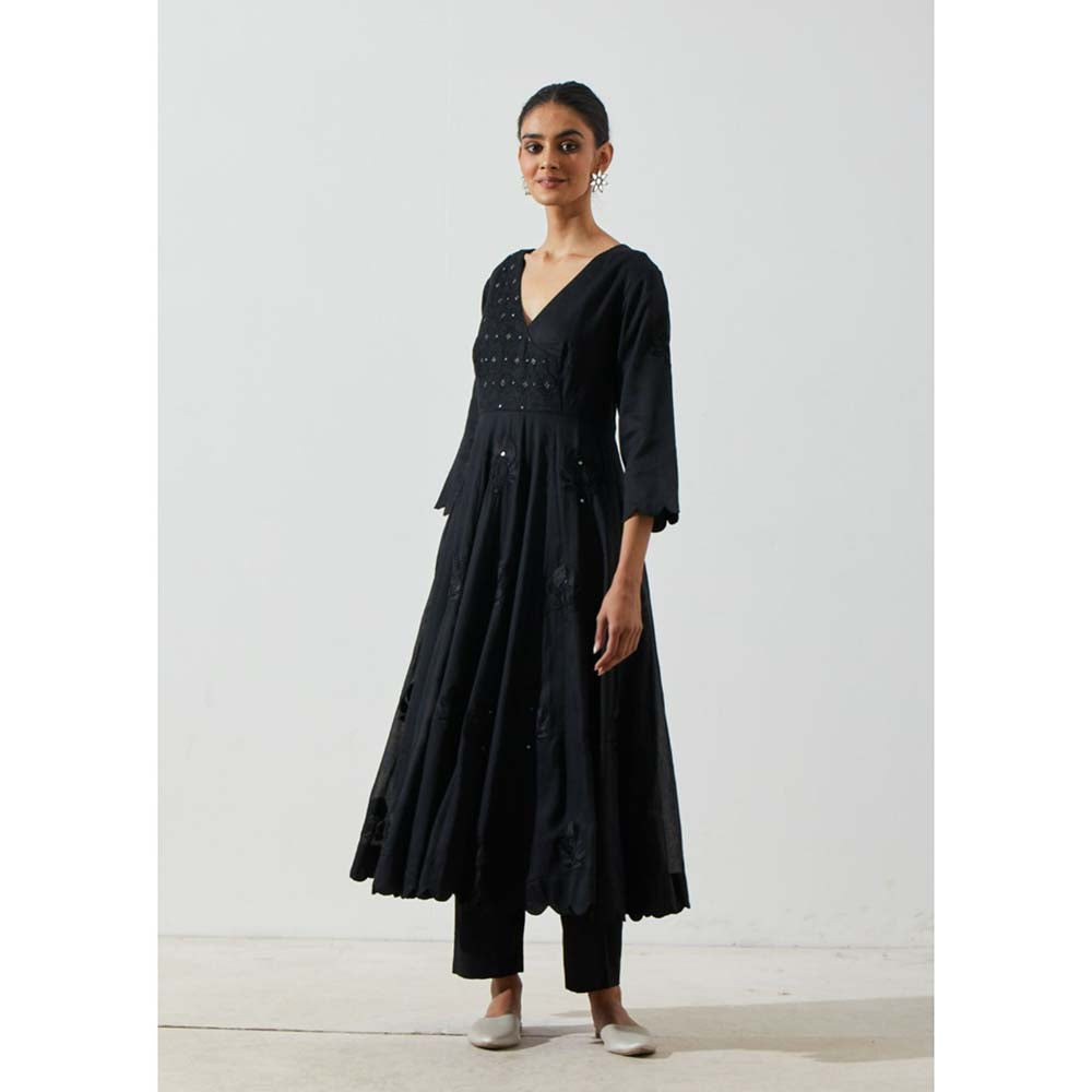 Label Earthen Women Black Embroidered Anarkali Kurta with Pant (Set of 2)