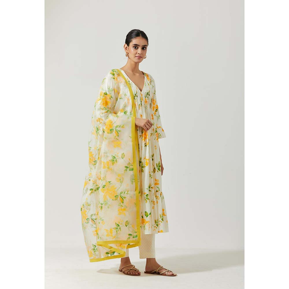 Label Earthen Women White Floral Anarkali Kurta with Pant & Dupatta (Set of 3)