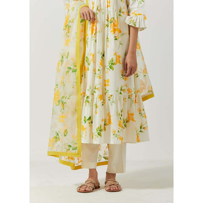Label Earthen Women White Floral Anarkali Kurta with Pant & Dupatta (Set of 3)