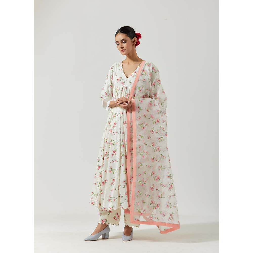 Label Earthen Women White Floral Anarkali Kurta with Pant & Dupatta (Set of 3)