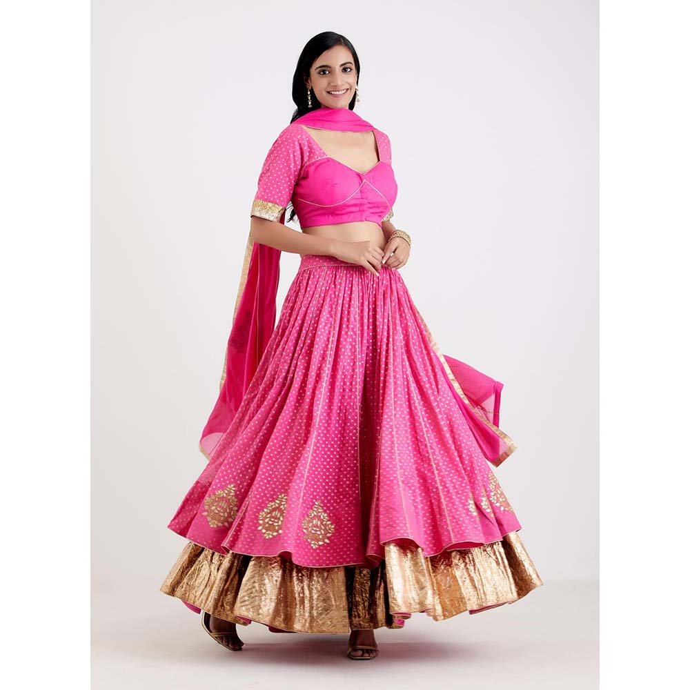 Label Earthen Women Pink Printed Lehenga with Choli & Dupatta (Set of 3)