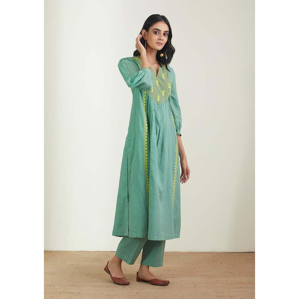Label Earthen Women Green Floral Kurta with Pant (Set of 2)