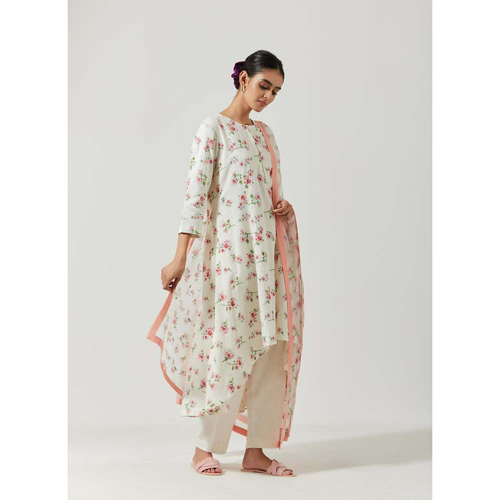 Label Earthen Women White Floral Kurta with Pant & Dupatta (Set of 3)