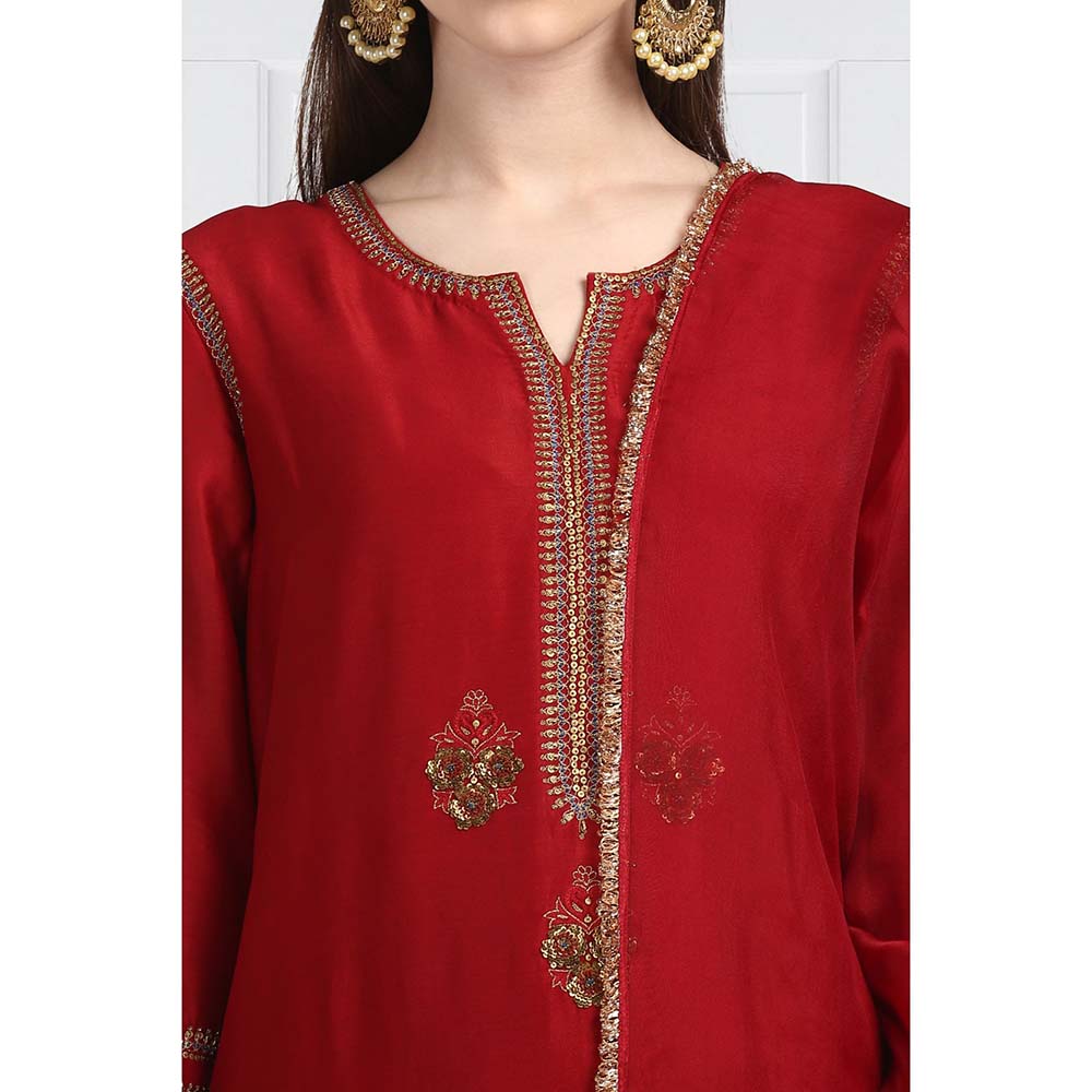 Label Earthen Women Maroon Embroidered Kurta with Pant & Dupatta (Set of 3)