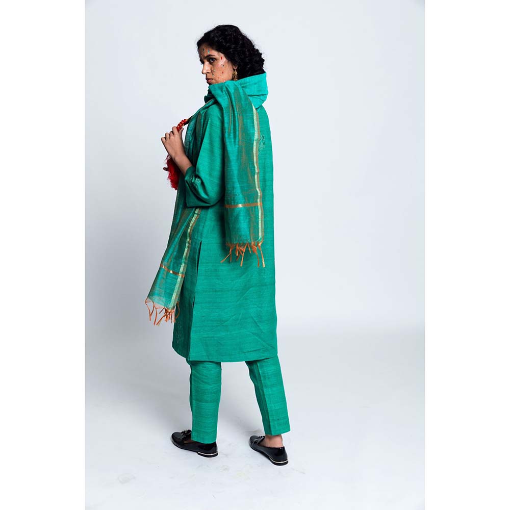 Label Earthen Women Green Embroidered Kurta with Pant & Dupatta (Set of 3)