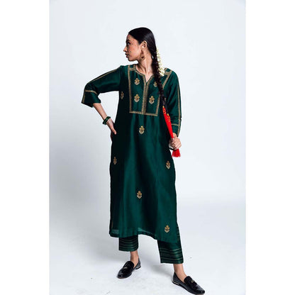 Label Earthen Women Green Embroidered Kurta with Pant & Dupatta (Set of 3)