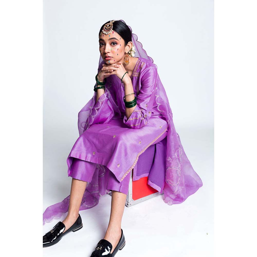 Label Earthen Women Lavender Embroidered Kurta with Pant & Dupatta (Set of 3)