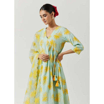 Label Earthen Women Green Floral Kurta with Palazzo & Dupatta (Set of 3)
