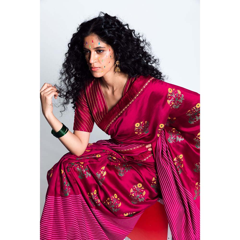 Label Earthen Women Stripes Saree with Stitched Blouse