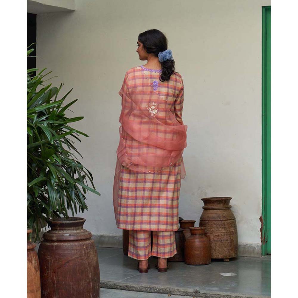 Label Earthen Gulabi Champai Phool Checked Embroidered Kurta Pant with Dupatta (Set of 3)