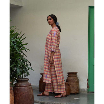 Label Earthen Gulabi Champai Phool Checked Embroidered Kurta Pant with Dupatta (Set of 3)