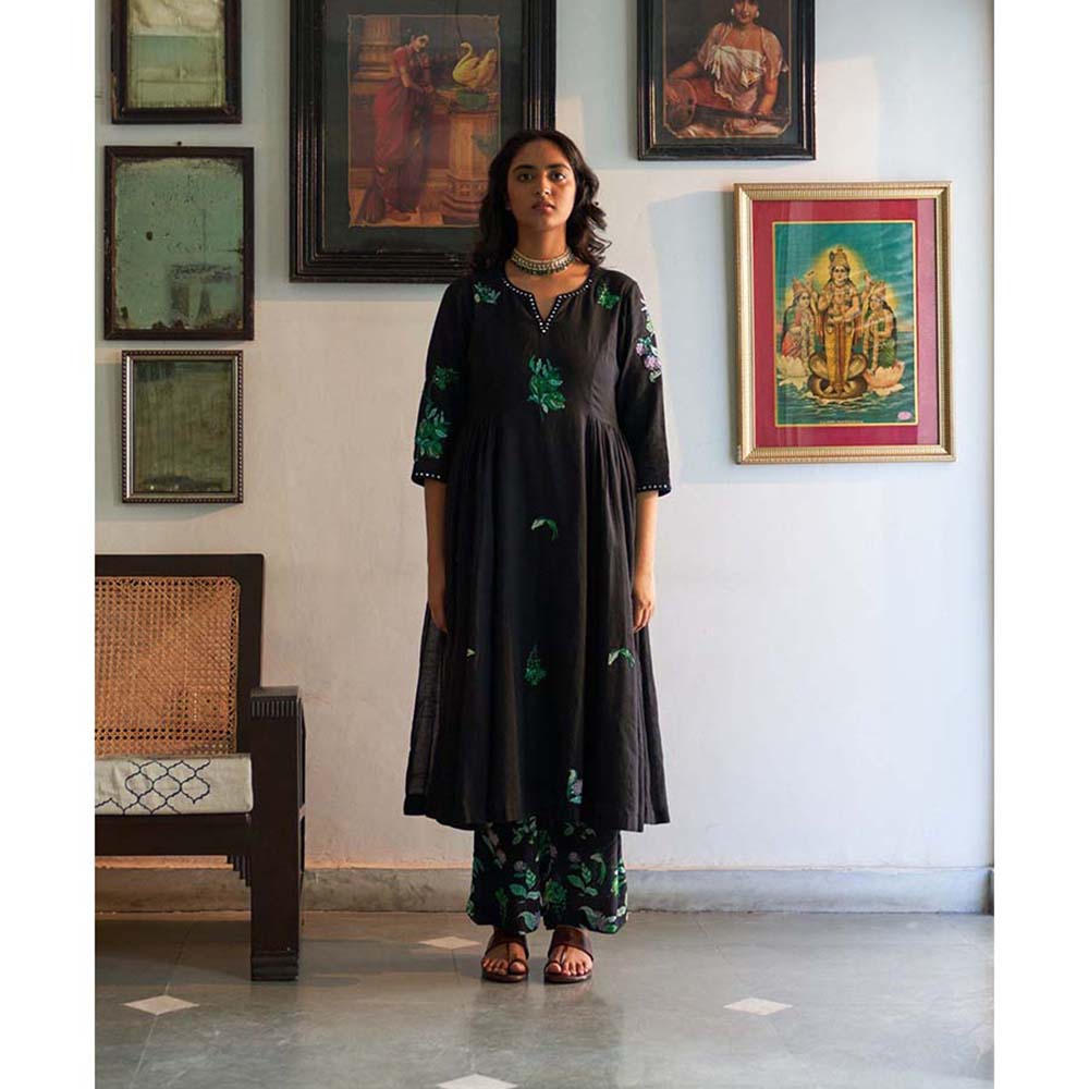 Label Earthen Raat Ki Rani woven cotton kali kurta with Pant & sequins work dupatta (Set of 3)