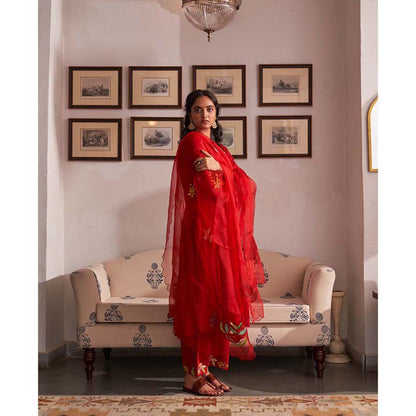 Label Earthen Gul Gurhal Embellished Kurta Pant with Dupatta (Set of 3)