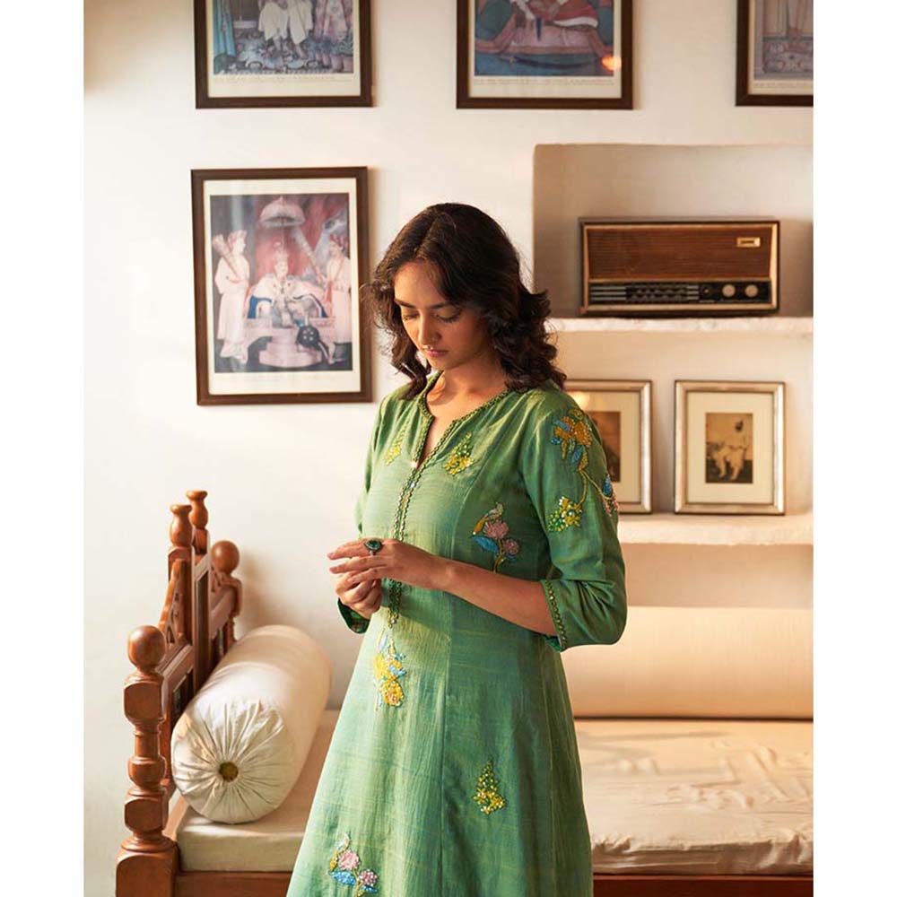 Label Earthen Jhumka Sitara Phool Kurta Pant with Dupatta (Set of 3)