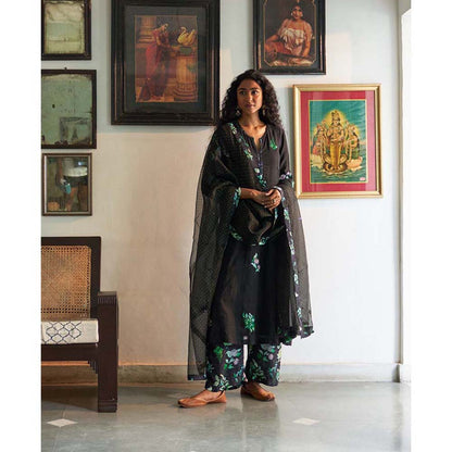 Label Earthen Sanjh Kurta Pant with Dupatta (Set of 3)