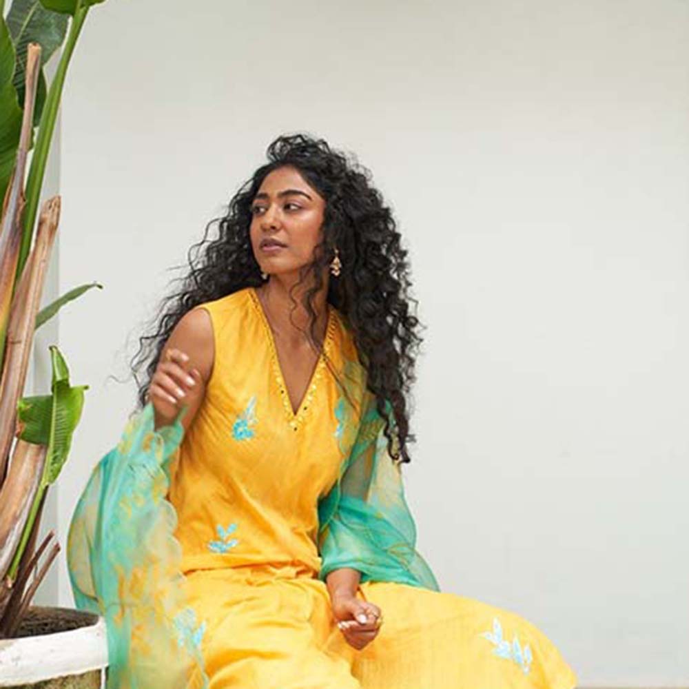 Label Earthen Lili Hand Woven Kurta Pant with Dupatta (Set of 3)