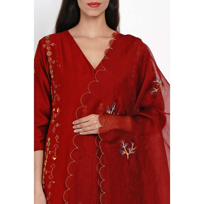 Label Earthen Kumkum Banarasi Buti Kurta Pant with Dupatta (Set of 3)