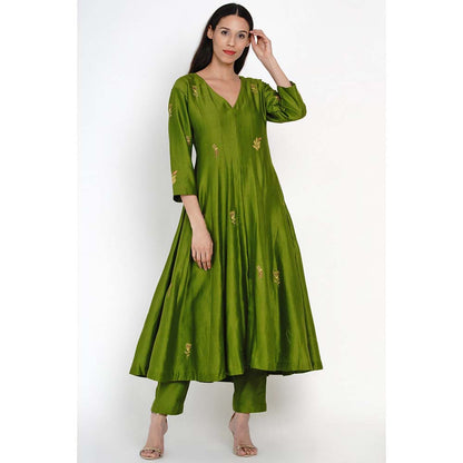 Label Earthen Kastoori Kali Silk Embroidered Kurta with Pant (Set of 2)