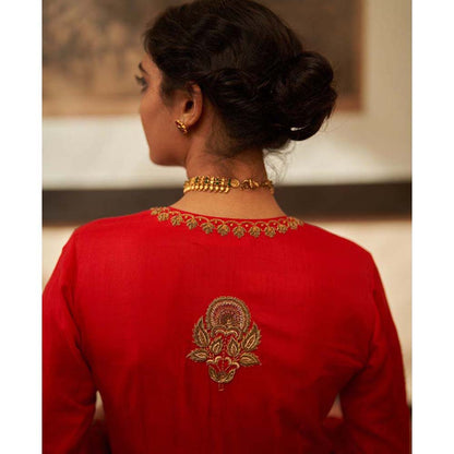 Label Earthen Surkh Laal Rani Zardozi Hand Embroidered Kurta with Pant (Set of 2)