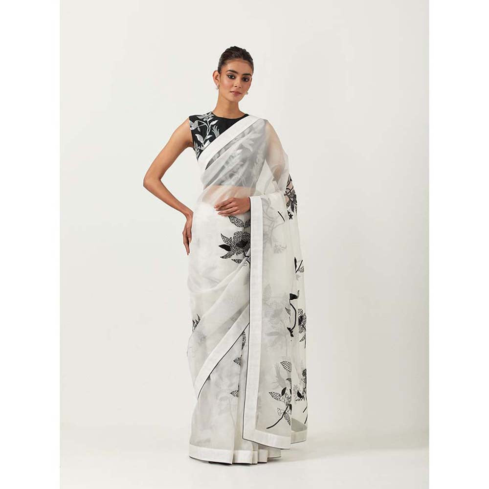 Label Earthen Madhu Bala Saree & with Stitched Blouse