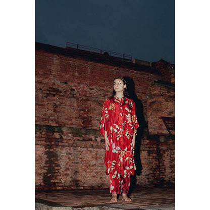 Label Earthen Laal Phool Floral Kurta with Pant (Set of 2)