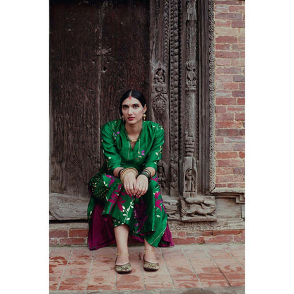 Label Earthen Harit Sundari Embellished & Foil Print Kurta with Pant (Set of 2)