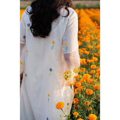 Label Earthen Ivory Embroidery Detailing Kurta and Trouser (Set of 2)