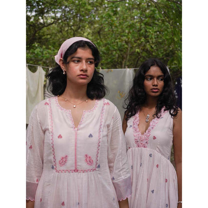 Label Earthen Baby Pink Chameli Hand Embroidery Detailing Kurta and Trouser (Set of 2)