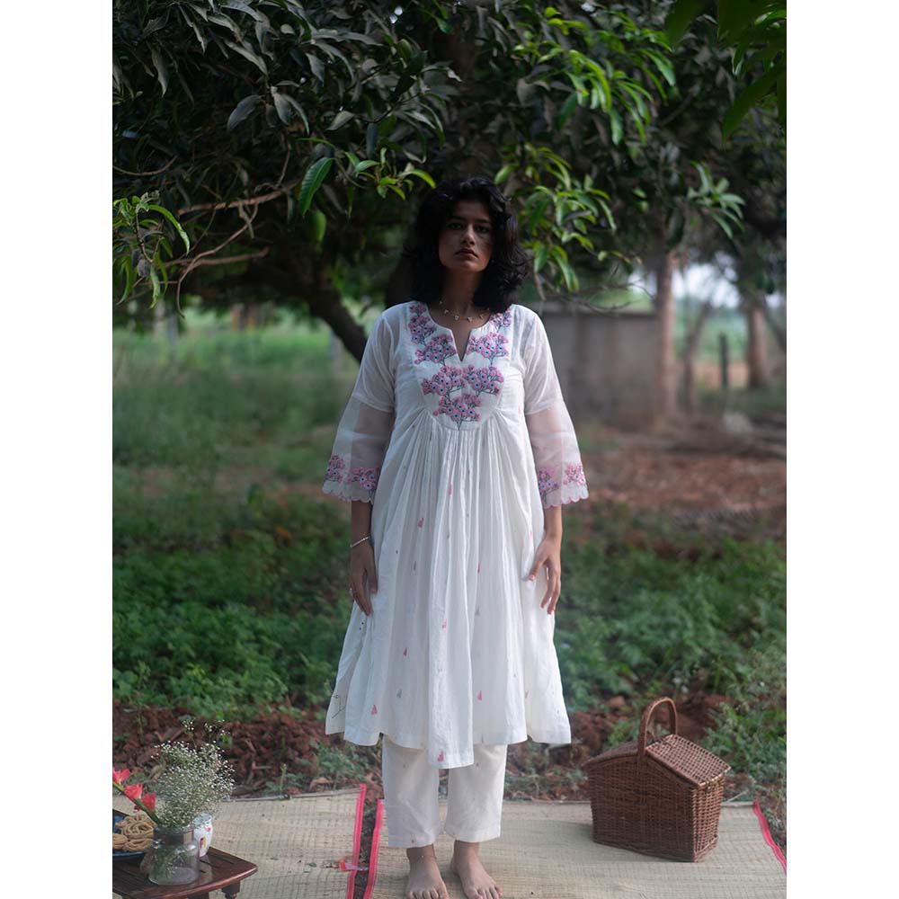 Label Earthen Ivory Hand Emb Detailing Kurta and Trouser (Set of 2)