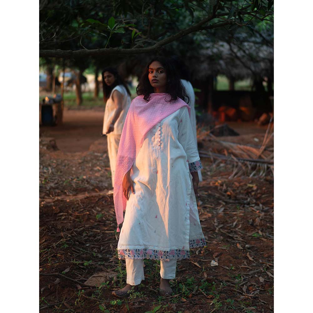 Label Earthen Ivory Hand Embroidery Detailing Kurta and Trouser (Set of 2)