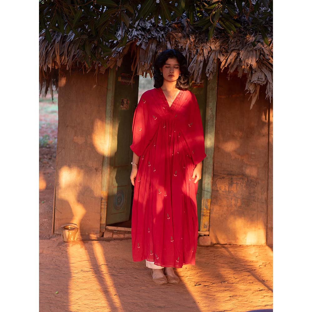 Label Earthen Red Embroidery Detailing Kaftan