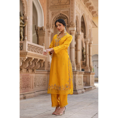 Label Niti Bothra Yellow Riwayat Heavy Embroidered Kurta with Pant and Dupatta (Set of 3)